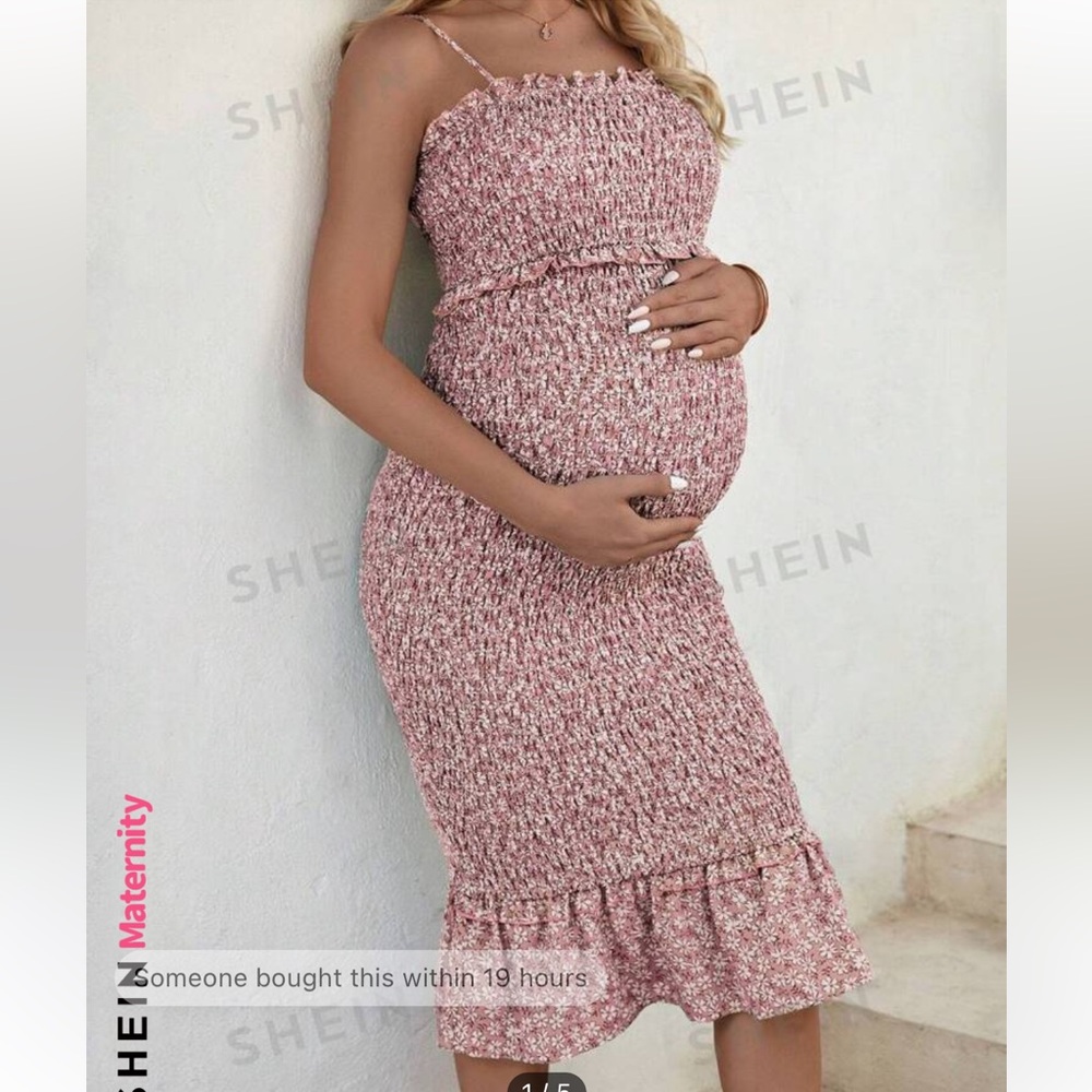 Pink fitted stretchy maternity dress